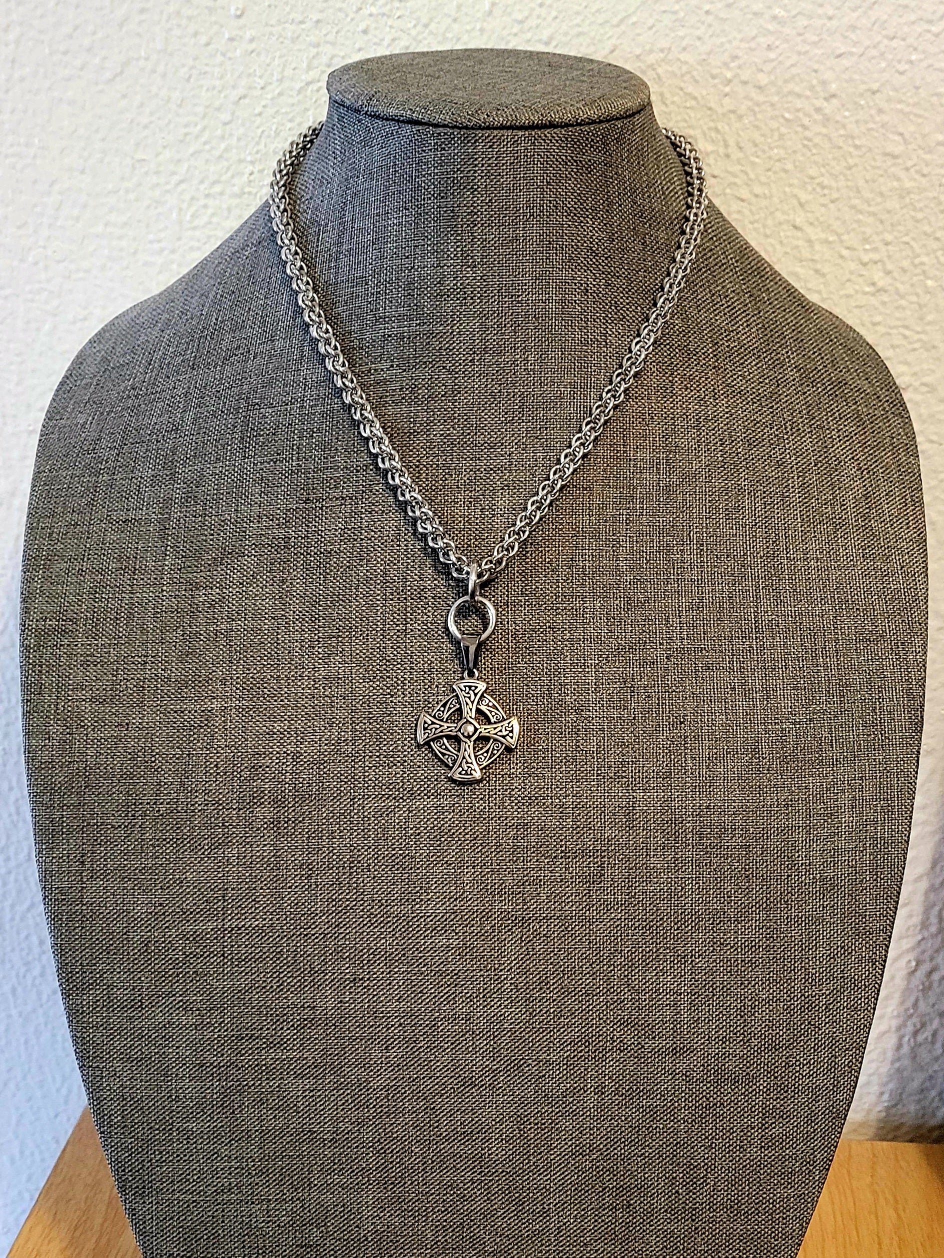 Sterling Silver Celtic Cross Padlock Pendant